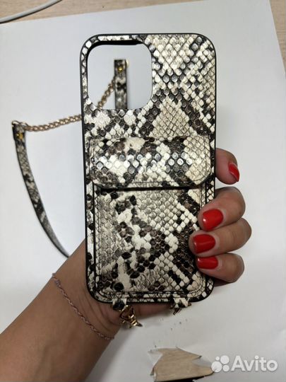 Чехол на iPhone 13 pro max с ремешком