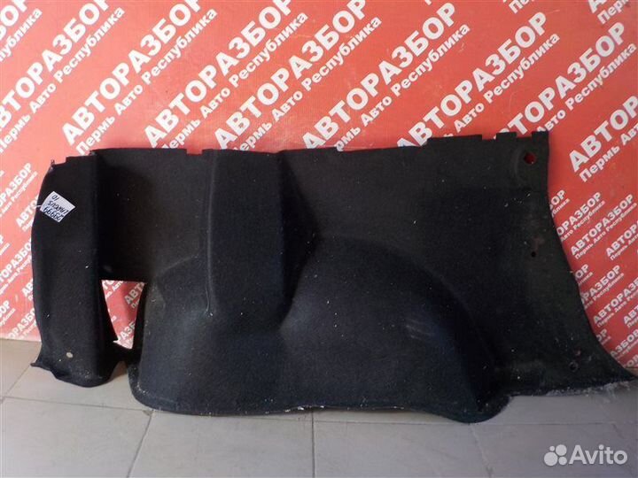 Обивка арки багажника задняя левая LADA Largus R90