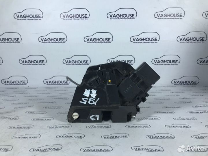 Замок двери задний левый Mazda 3 BK седан 1.6 Z6