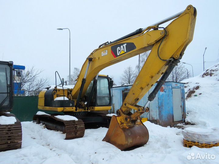 Гусеничный экскаватор CAT 320D2 L, 2016