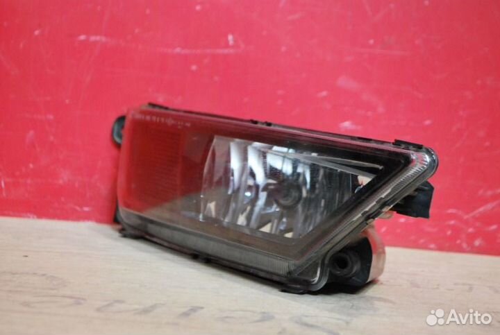 Фара противотуманная передняя правая Volkswagen