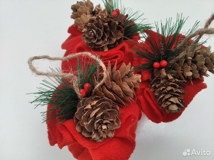 Набор ёлочных игрушек В красном