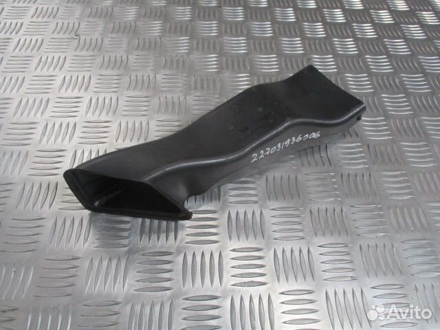 Патрубок отопителя салона MAN 81619500311