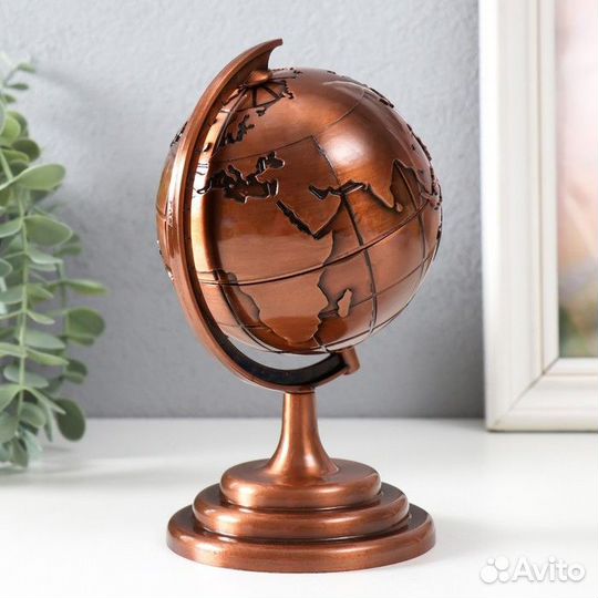 Сувенир металл 'Глобус' бронза 10,5х11х18,5 см