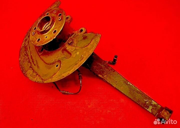 Кулак передний левый Mercedes W164 ML164 X164