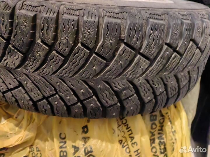 Michelin X-Ice North 4 185/65 R15 92T
