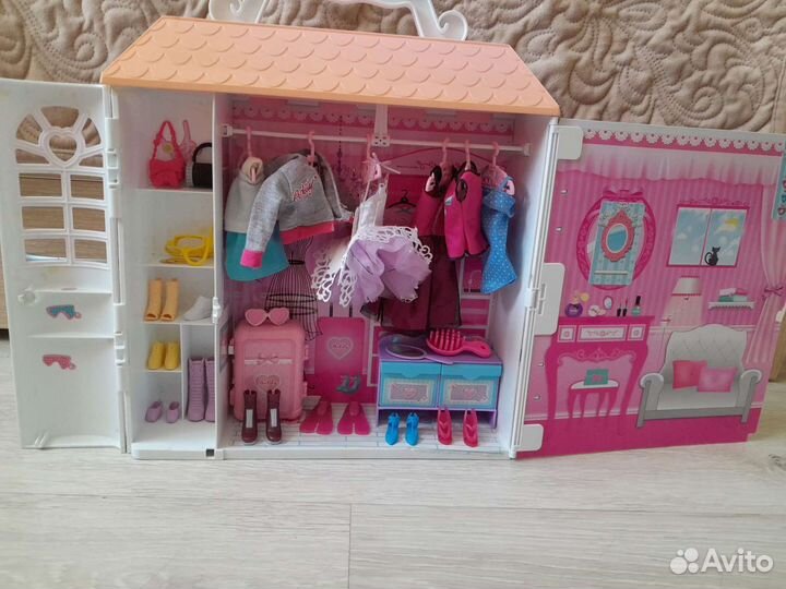 Кукольный шкаф