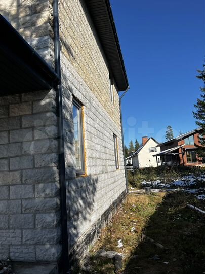 Коттедж 160 м² на участке 9,5 сот.