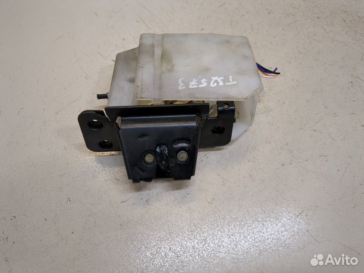 Замок багажника Honda Accord 6, 2002