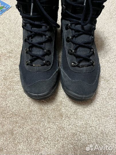 Трекинговые ботинки Lowa Taurus II GTX Mid