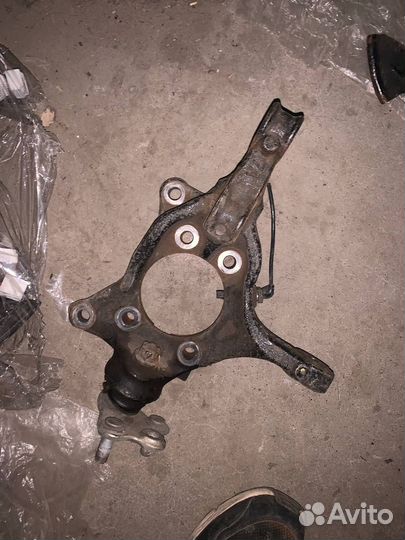 Тойота рав 4 ха50 поворотный кулак передний