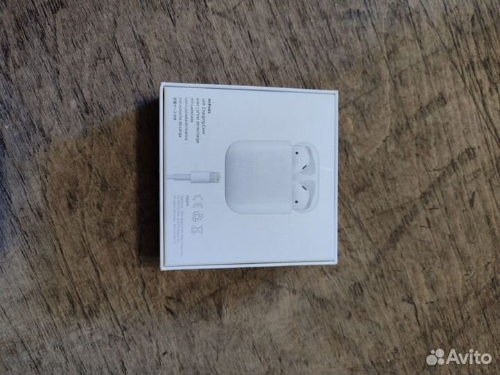 Беспроводные наушники apple airpods