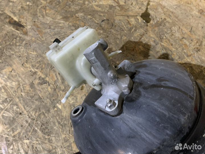 Главный тормозной цилиндр (В Сборе) BMW X6 E71