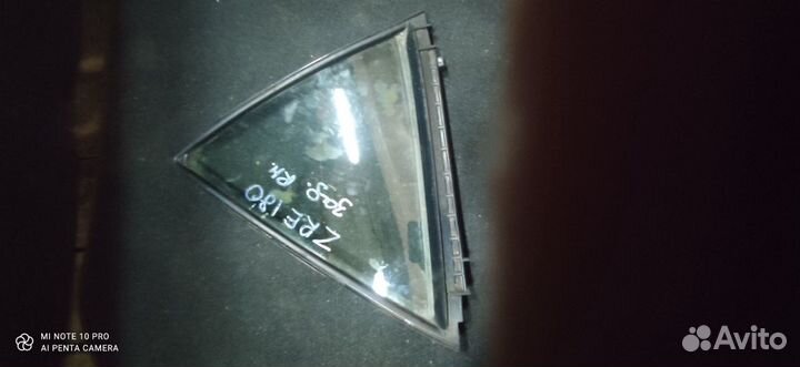 Стекло задней правой двери Toyota Corolla ZRE180