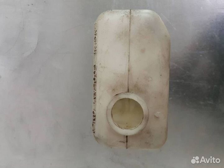 Бачок расширительный Suzuki Swift 2 рест. 1999