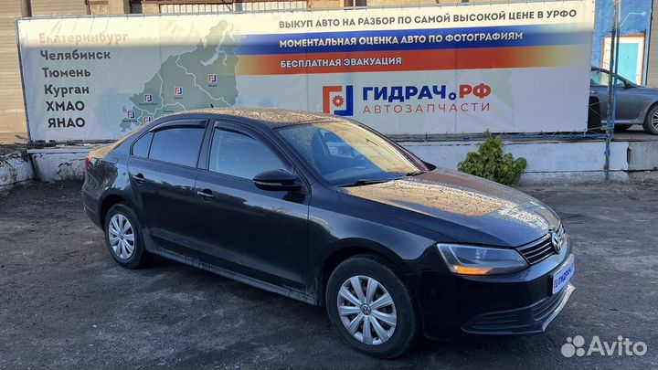 Насос омывателя лобового стекла Volkswagen Jetta