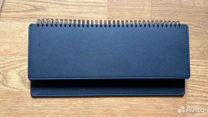 Ежедневник- Планинг недатиров Favorite Brauberg