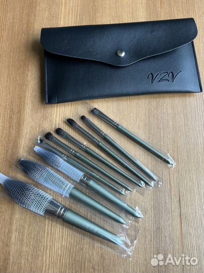 Кисти для макияжа новые