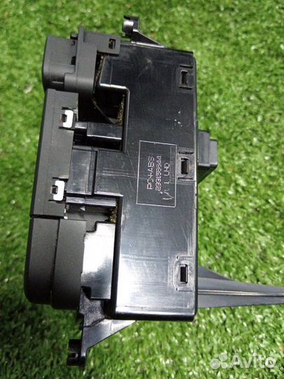 Блок управления подогревом сидений Kia Optima JF