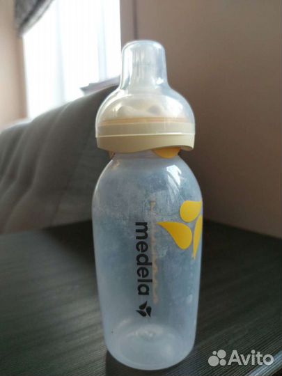 Бутылочка medela Calma со смарт соской
