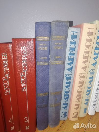 Книги разные больше 100 штук