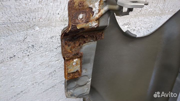 Крыло правое переднее Nissan Almera N16