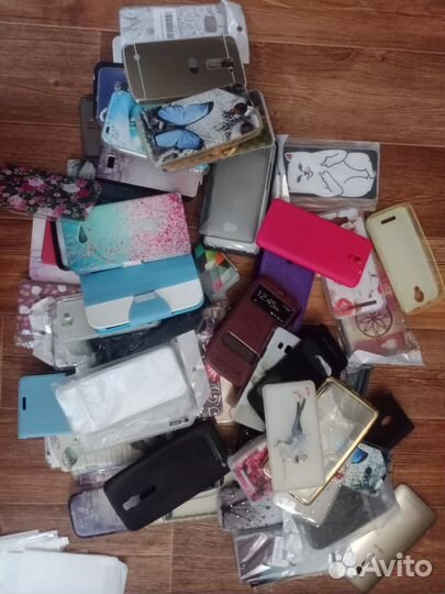 Защитные чехлы и плёнки на телефон