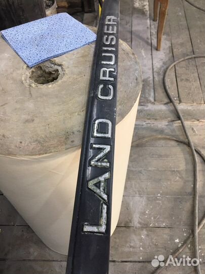 Молдин крышки багажника