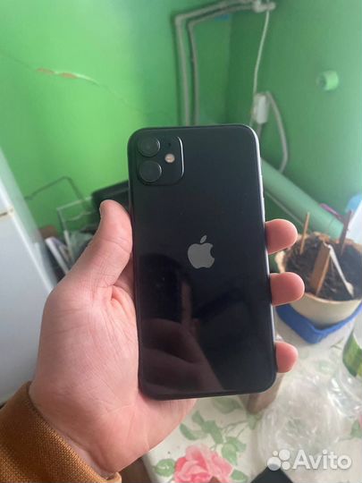 iPhone 11, 64 ГБ