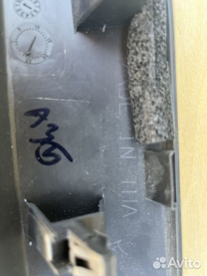 Накладка на консоль торпеды mazda