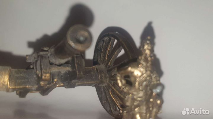 Комплект фигурка+модель пушки(металл)