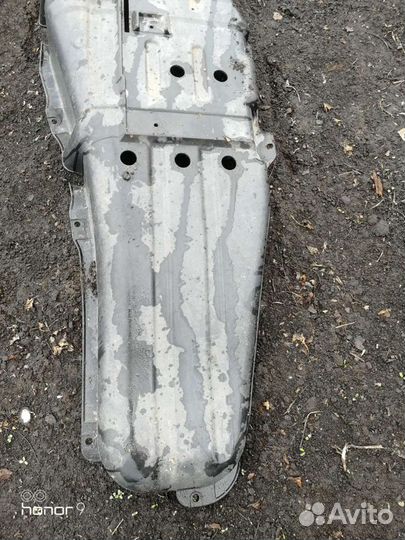 Защита бака плостмасс на митсубиси Паджеро 4