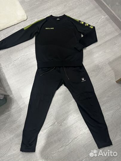 Спортивный костюм мужской Kelme