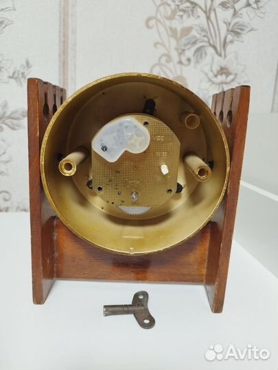 Настольные часы