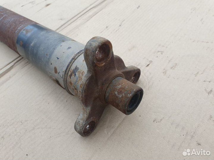 Карданный вал Mercedes-Benz Clk230 C208 111.975