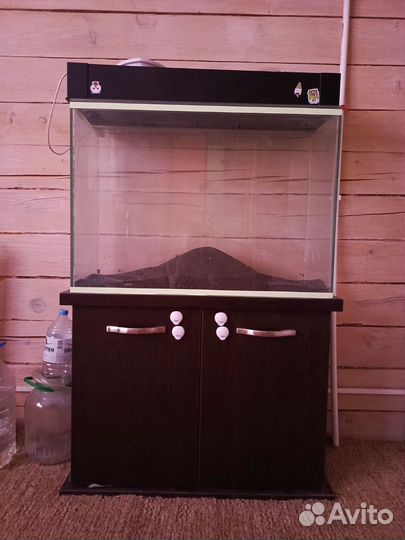 Аквариум с тумбой