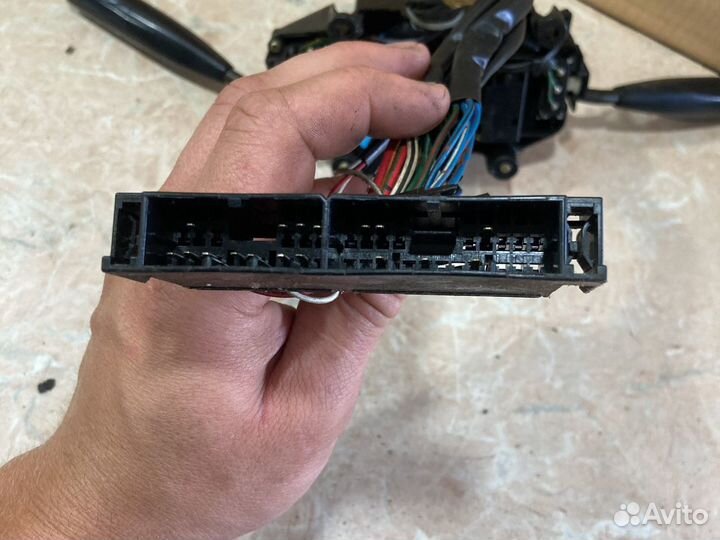 Подрулевой переключатель тойота карина 170