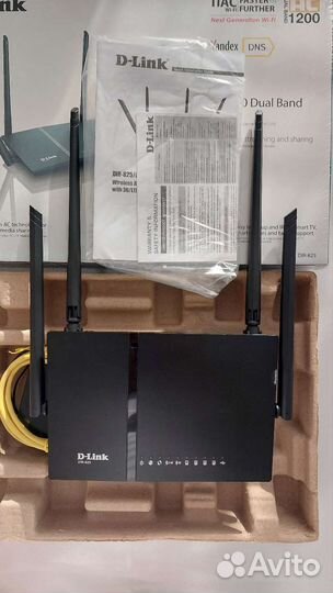 Маршрутизатор DIR-825