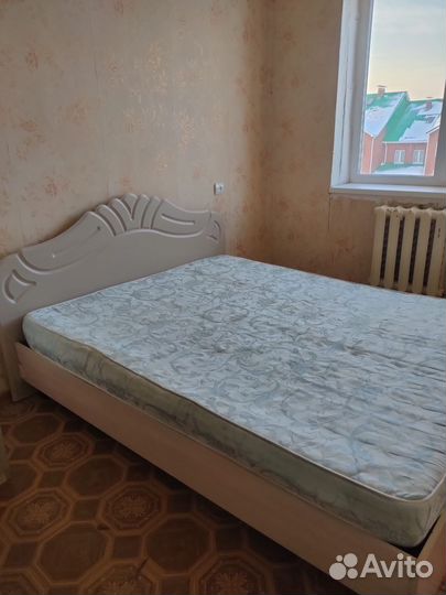 Спальный гарнитур бу