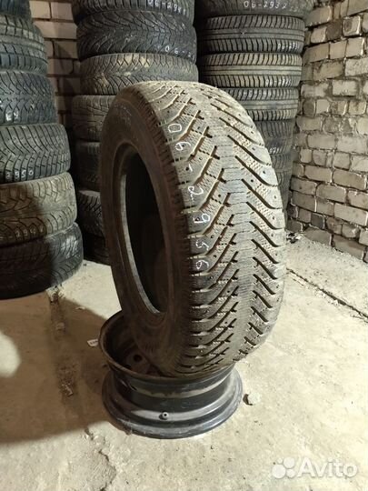 Goodyear UltraGrip 500 265/65 R17