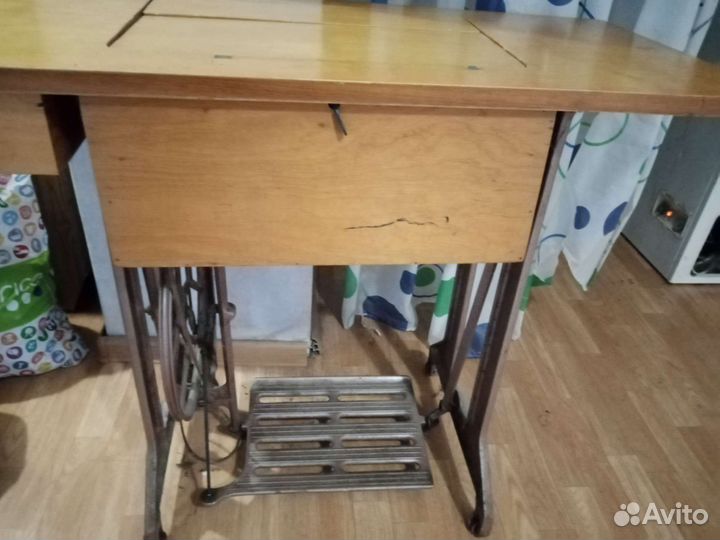 Швейная машинка б/у