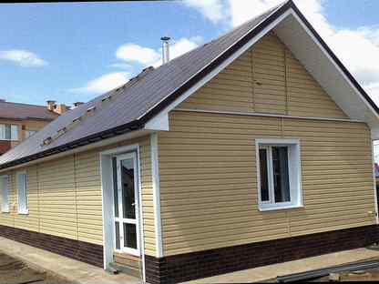 металлический сайдинг на фасаде загородного дома