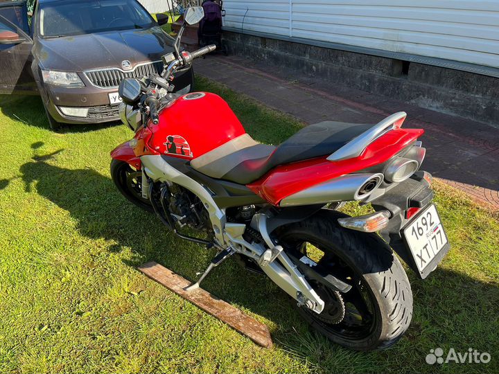 Мотоцикл Suzuki