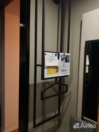 Вешалка дизайнерская