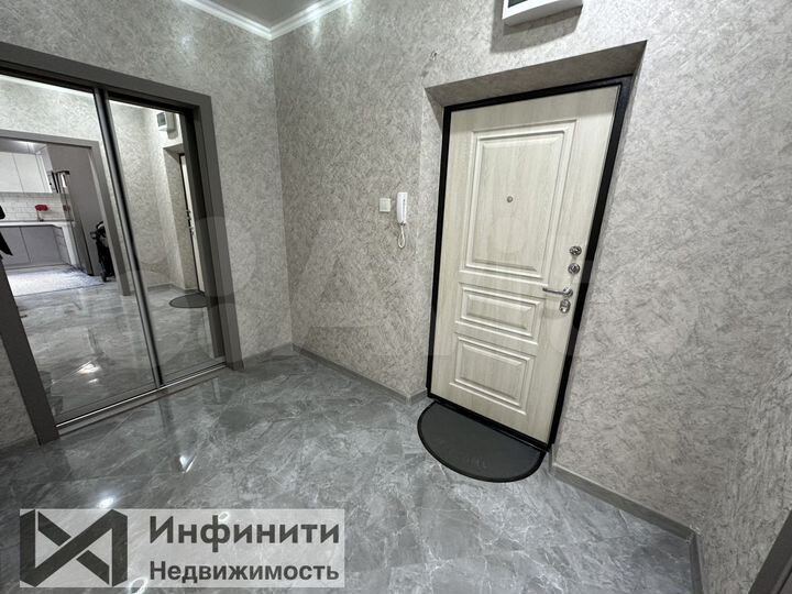 3-к. квартира, 90 м², 13/17 эт.