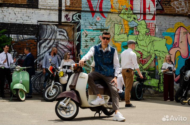 Аренда ретро мопеда / скутера для съёмки