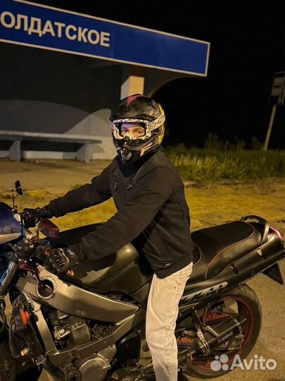 Kawasaki zzr 400