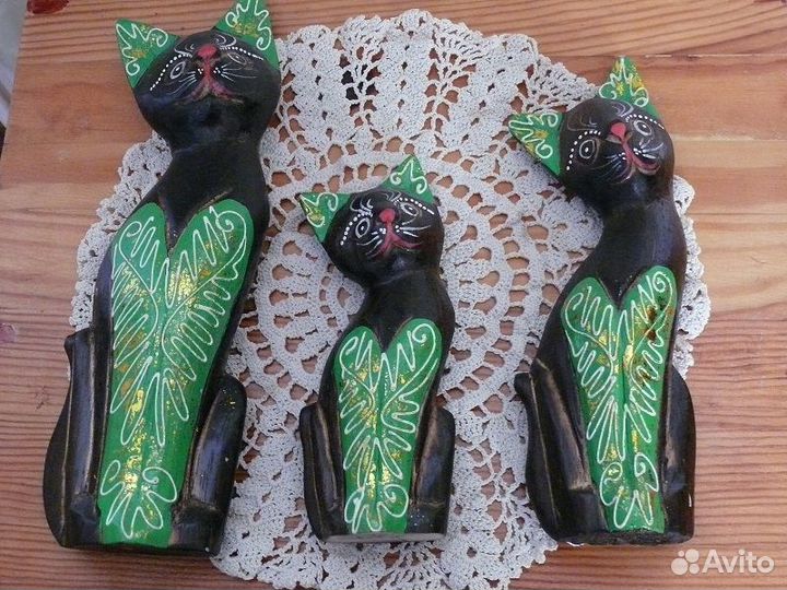 Кошки семья, дерево, роспись