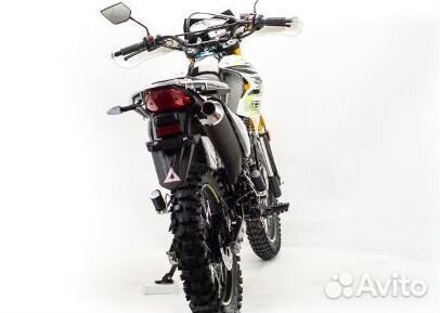 Мотоцикл Кросс enduro ST 250 (2021 г.) зеленый