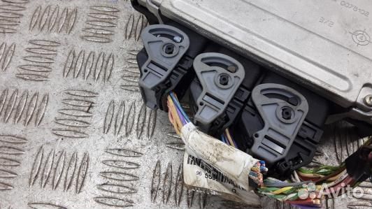 Блок управления двигателем citroen C5 1 (9SE09PF01